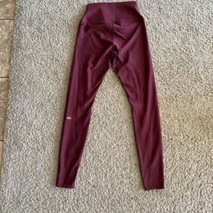 Maroon ALO yoga high waisted  airlift legging